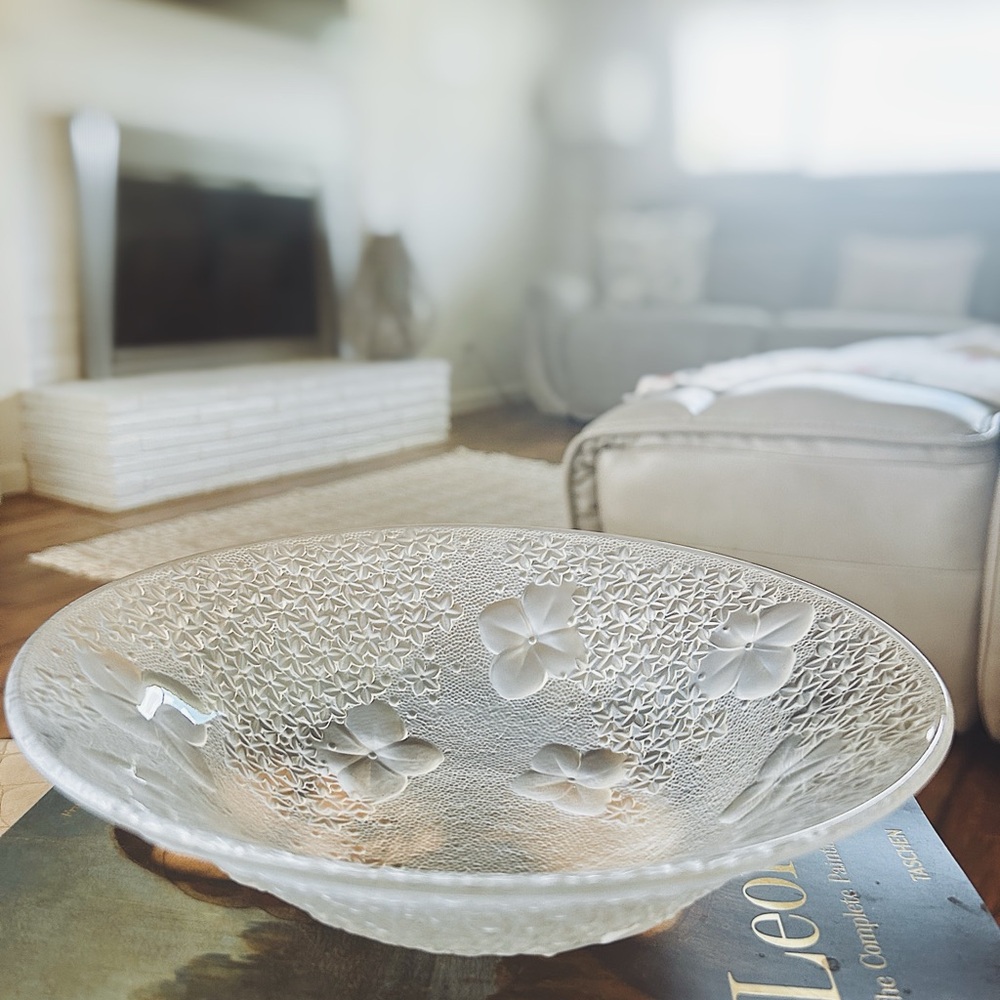 Mikasa Clear Floral Glass Bowl